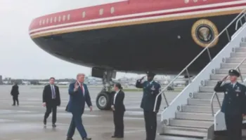 Kërcënimi iranian detyroi Trumpin të ndërrojë avionin / Presidenti: Ndjek udhëzimet e Shërbimit Sekret