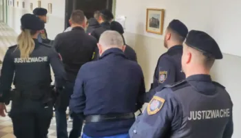 Kërcënuan të moshuarën për 1.5 milionë euro/ Dënohen tre shqiptarët në Austri, njëri me burgim të përjetshëm