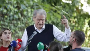 “Kështjella është e tij, apo e Edi dhe Olsi Ramës”/ Berisha për arrestimin e Ermal Beqirajt: Paratë e shqiptarëve u…