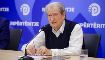 ‘Këta vetëm vjedhin!’/ Berisha publikon denoncimin e 80-vjeçarit nga Delvina: Më kërkuan 2 hyrje për hipotekimin e godinës