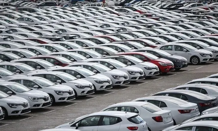 Kina miraton standarde të reja të detyrueshme për makinat autonome
