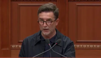 “Koha të dëgjojmë njerëzit, jo thjeshtë udhëheqësit e këtyre bashkive”, Braçe skeptik për propozimin e PS për Reformën Territoriale
