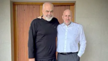 Kompania mëmë e “ONE Albania” rrezikon të zhduket nga tregu pas rënies së Orbanit në Hungari, oligarku Gellert…
