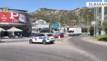 Kontrollet e policisë rrugore në Elbasan/ Nëntë shoferë të kapur në gjendje të dehur, mbi 1700 gjoba në një javë