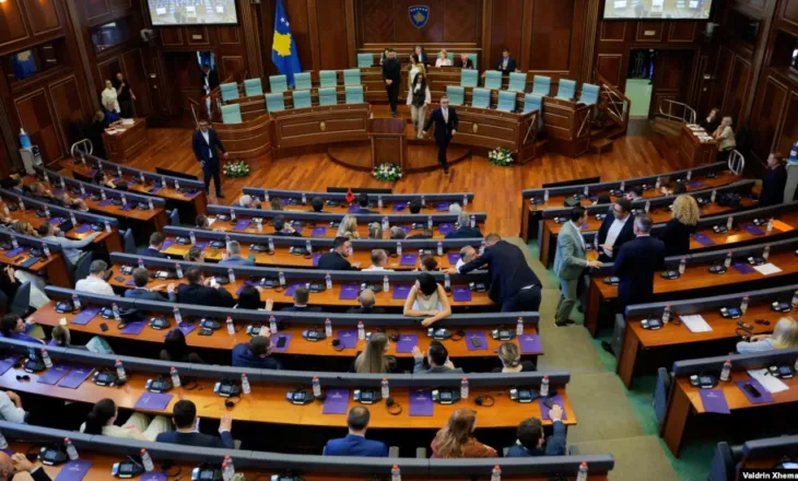 Kosova, a mos ka një klasë politike të degraduar? Albin Kurti, përgjegjsi kryesor i krizës kosovare