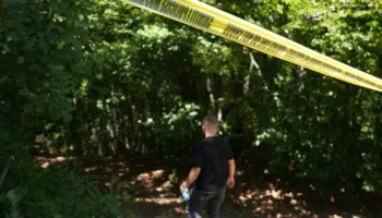 Kosovë, gjenden mbetje mortore edhe në lokacionin e tretë të dyshuar për varr masiv në Zubin Potok