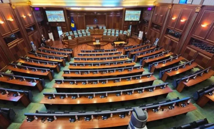 Kosovë/ Lista Serbe kërkon vlerësim nga Kushtetuesja për vendet e rezervuara në Kuvend