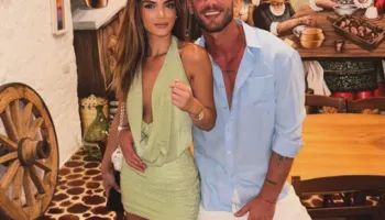 Kreshnik Behrami në një lidhje? Fotoja me vajzën misterioze që po nxit aludimet për ”Mister Universe Kosova”