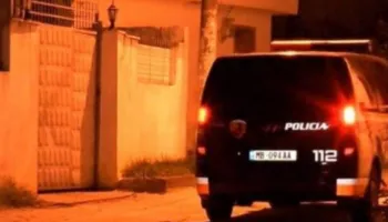 Krimi i rëndë në Lushnjë, djali vret me sqepar nënën, plagosi babain! Detaje nga ngjarja