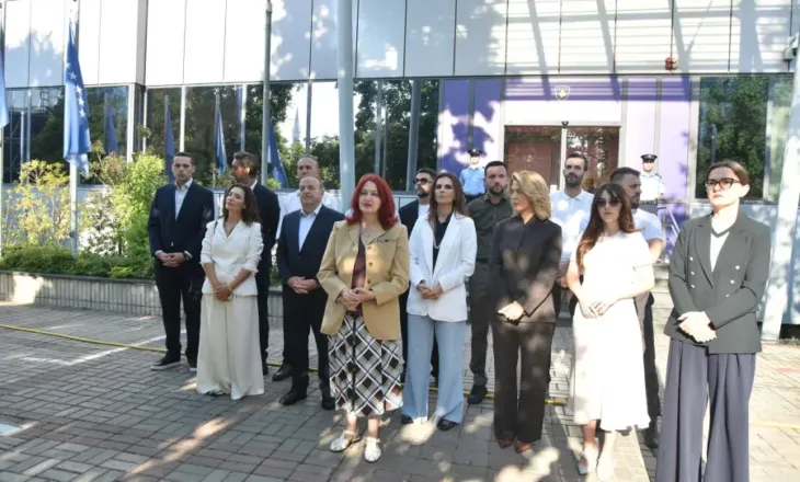 Kriza politike në Kosovë, deputetët e PDK-së sërish para qeverisë: Kurti uzurpator