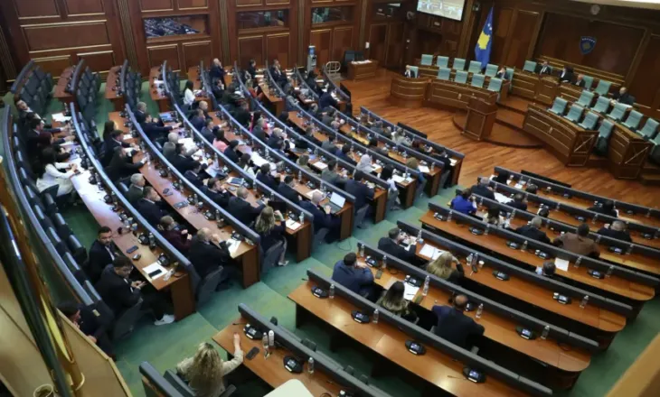 Kriza politike në Kosovë, ngërçi për konstituimin e Kuvendit hyn në një fazë të re: PDK-ja kërkon seancë, LVV-ja…