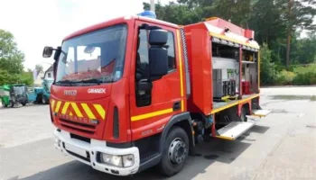Krujë/ Zjarri në fshatin Zidoll rrezikoi depot e eksplozivit, rinis ndërhyrja nga ajri për shuarjen e plotë të flakëve