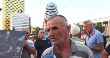 “Kryeministri është kriminel”/ Sot protesta e 72-të kundër Ramës, mblidhen qytetarët: SHBA dhe Europa janë me ne