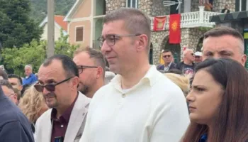 Kryeministri maqedonas vjen në Shqipëri, nuk respektohet himni shqiptar