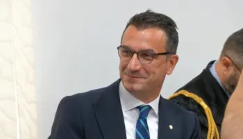 “Ku ishin pyetjet për Veliajn?”/ Kritika nga Holanda: Europa reagoi për İmamoğlu, por heshti për kryebashkiakun e Tiranës