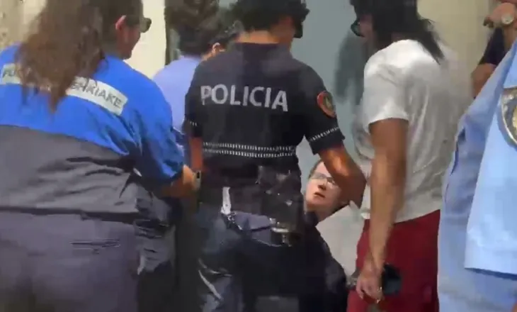 ‘Ku të fle sonte?’ Shkojnë t’i nxjerrin me forcë nga banesa ku jetonin prej 30 vitesh? Gratë përplasen me policinë