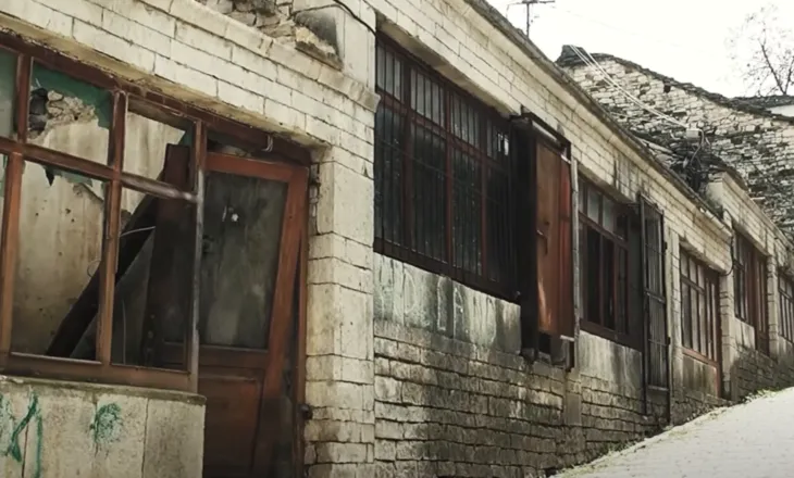 Kumbaro hap arkivën: Gjirokastrën e kam parë të rrënohej para syve të mi. Me rilindjen urbane një ëndërr u kthye në realitet (VIDEO)