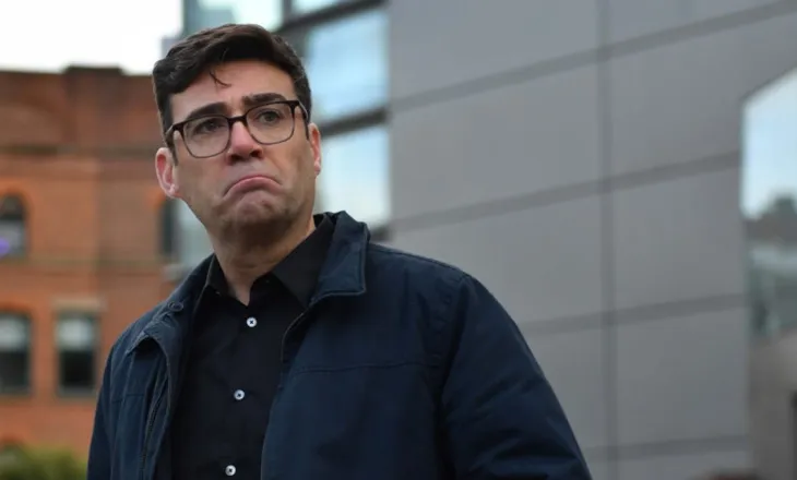 Kurth për kryeministrin britanik? “Politico”: Burnham shkëmbeu mesazhe me personin që hiqej si shefja e stafit të Trump