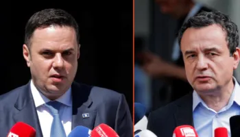 Kurti dhe Abdixhiku “rishtrëngojnë duart”, flasin për emra konkretë për Presidentin
