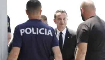 “Kush e drejton Bashkinë e Tiranës?”/ PD kërkon sqarime urgjente pas shkarkimit të Ristanit