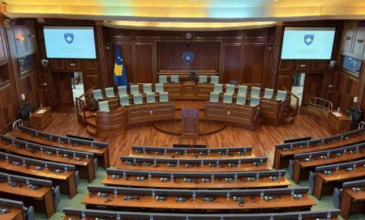 Kuvendi i Kosovës nuk u konstitua brenda afatit, seanca vazhdon sot