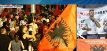 “Ky grup kriminal që vetëquhet Rilindje, ka shkaktuar krim”/ Shqiptari nga Italia në protestë: Të japë dorëheqjen…