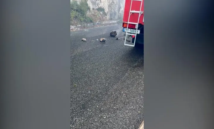 ‘Largohuni!’ Pas zjarrit, rrezik i ri në Abaze të Krujës, gurët shkëputen nga mali