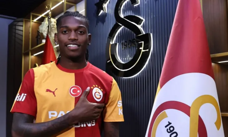 Leao zbulon arsyen e vërtetë pse refuzoi transferimin tek Aston Villa dhe zgjodhi Galatasaray-in: Është një mundësi e mirë për mua…