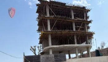 Lejuan një ndërtim 6 kate pa leje, arrestohet shefi i krimeve në Himarë! Në kërkim edhe 3 zyrtarë të IMT-së