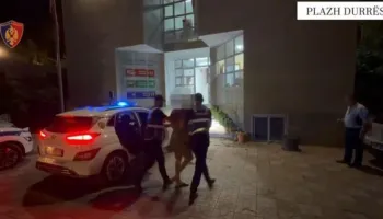 Lëvizte me pistoletë në Durrës, arrestohet suedezi/ Në pranga edhe një 24-vjeçar, tentoi të vidhte një kasafortë