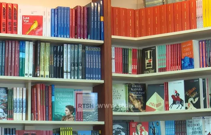 Librat e verës, turistët preferojnë të lexojnë letërsi shqipe të përkthyer