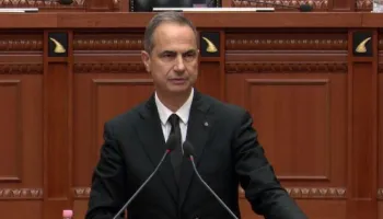 Luçiano Boçi: Propozimi i PS për 46 bashki e largon edhe më shumë pushtetin vendor nga qytetari