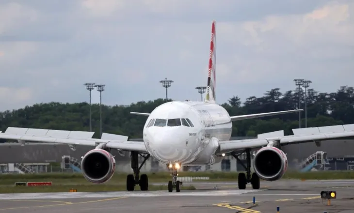 Lufta ndryshon turizmin/Konflikti në Lindjen e Mesme dëmton fluturimet dhe rrit kërkesën për Europën