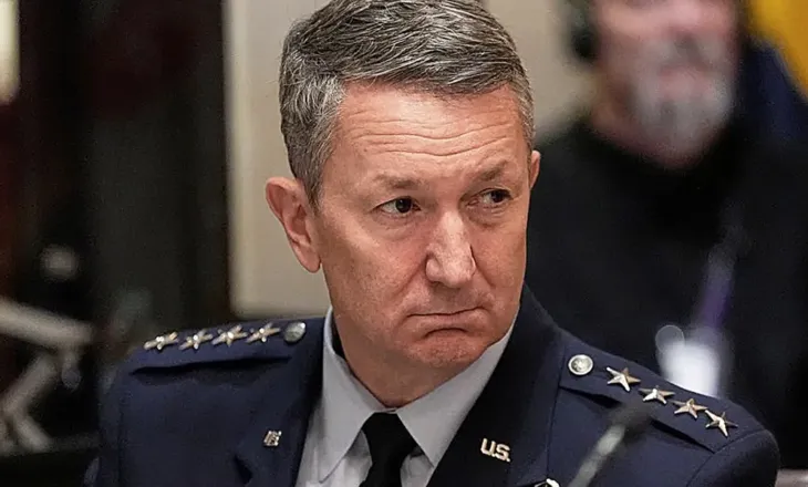 Lufta po bëhet makth për Washingtonin/ Paralajmërimi tronditës i gjeneralit të Trump