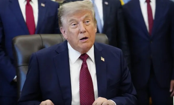 Lufta tregtare me Kanadanë, Trump: Tarifat për automjetet shkojnë në 50%