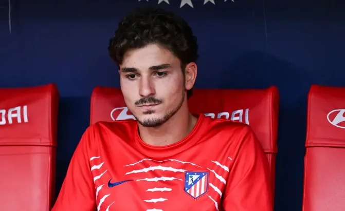 Luftë e hapur mes Atletikos dhe Barcelonës, klubi madrilen: Nuk do të negociojmë për Julian Alvarez me katalanasit!