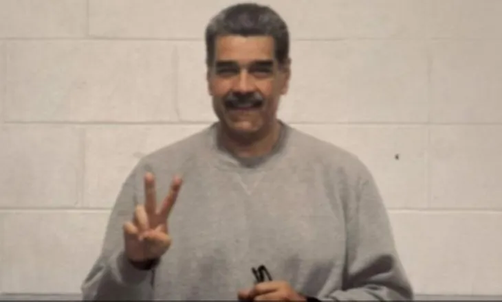 Maduro publikon foto nga burgu: Qëndrojmë të fortë, Venezuela do të rilindë
