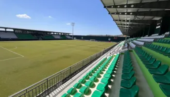 Magji shqiptare në Europë, Egnatia e Dinamo në Play Off