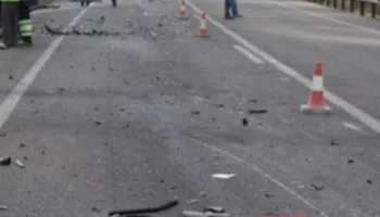 Makina del nga rruga në aksin në Thumanë-Borizanë, 62-vjeçari ndërron jetë në spital