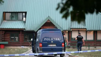 Mal i Zi, rusi ekzekuton tre persona në një poligon qitjeje! Policia apel qytetarëve: Mos dilni nga banesat