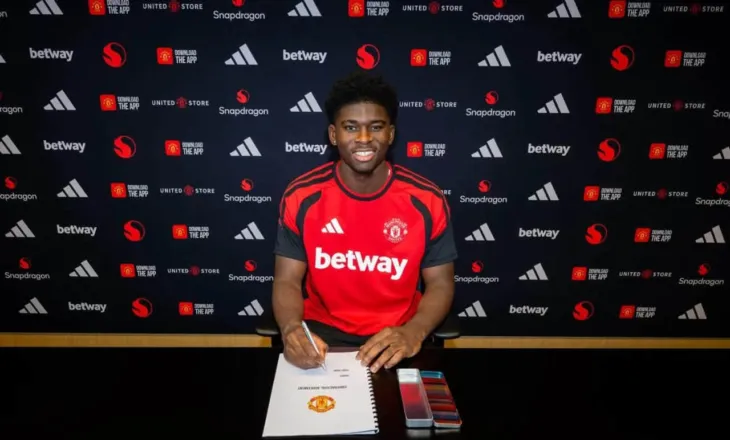 “Manchester United është klubi im i ëndrrave, mezi po pres që të luaj në Old Trafford”