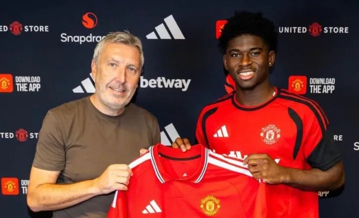 Manchester United zyrtarizon transferimin e bujshëm. 70 milionë paundë për mesfushorin 22-vjeçar