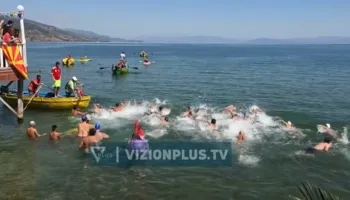 Maratona e notit “Agron Ruvina”, 100 garues nga vendet e rajonit mblidhen në Pogradec