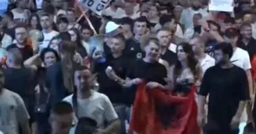 Marshimi ‘paralizon’ akset kryesore të Tiranës/ Protestuesit: Nuk tërhqemi deri në rrëzimin e Ramës