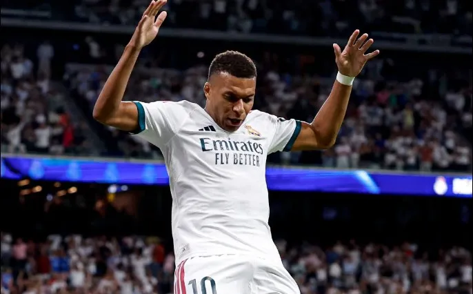 Mbappe i papërmbajtshëm, Real Madrid nuk e diskuton Sociedadin (video)