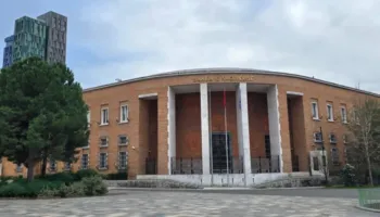 Mbështetja e sektorit bankar në financimet e BSH është më e ulët këtë vit