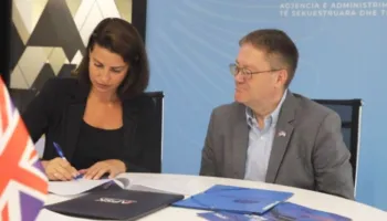 Mbretëria e Bashkuar dhe Shqipëria nënshkruajnë Marrëveshjen e parë në rajon për Ndarjen e Pasurive