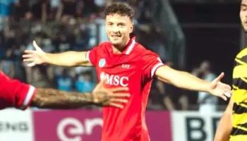 Mbrojtësi/ Rrahmani shënoi përballë grekëve, Napoli i beson shqiptarit