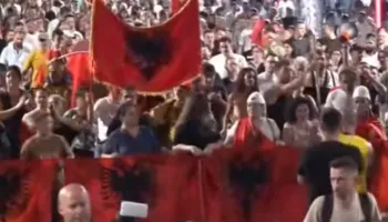 Mbyllet dita e 73 e protestës, nis marshimi në rrugë