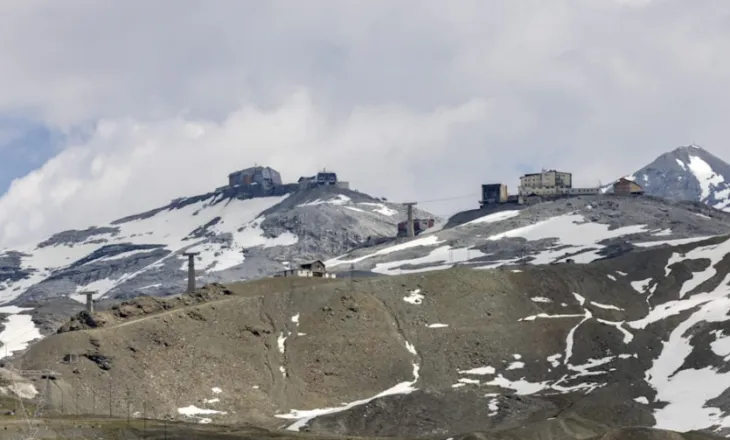 Mbyllet edhe resorti i fundit veror i skive në Evropë për shkak të të nxehtit